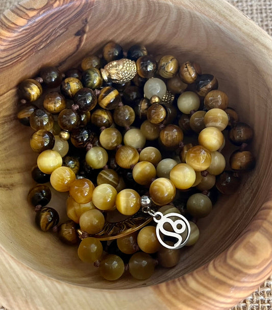 Leo: Discover the Zodiac Sign and Its Crystals for Strength and Radiance