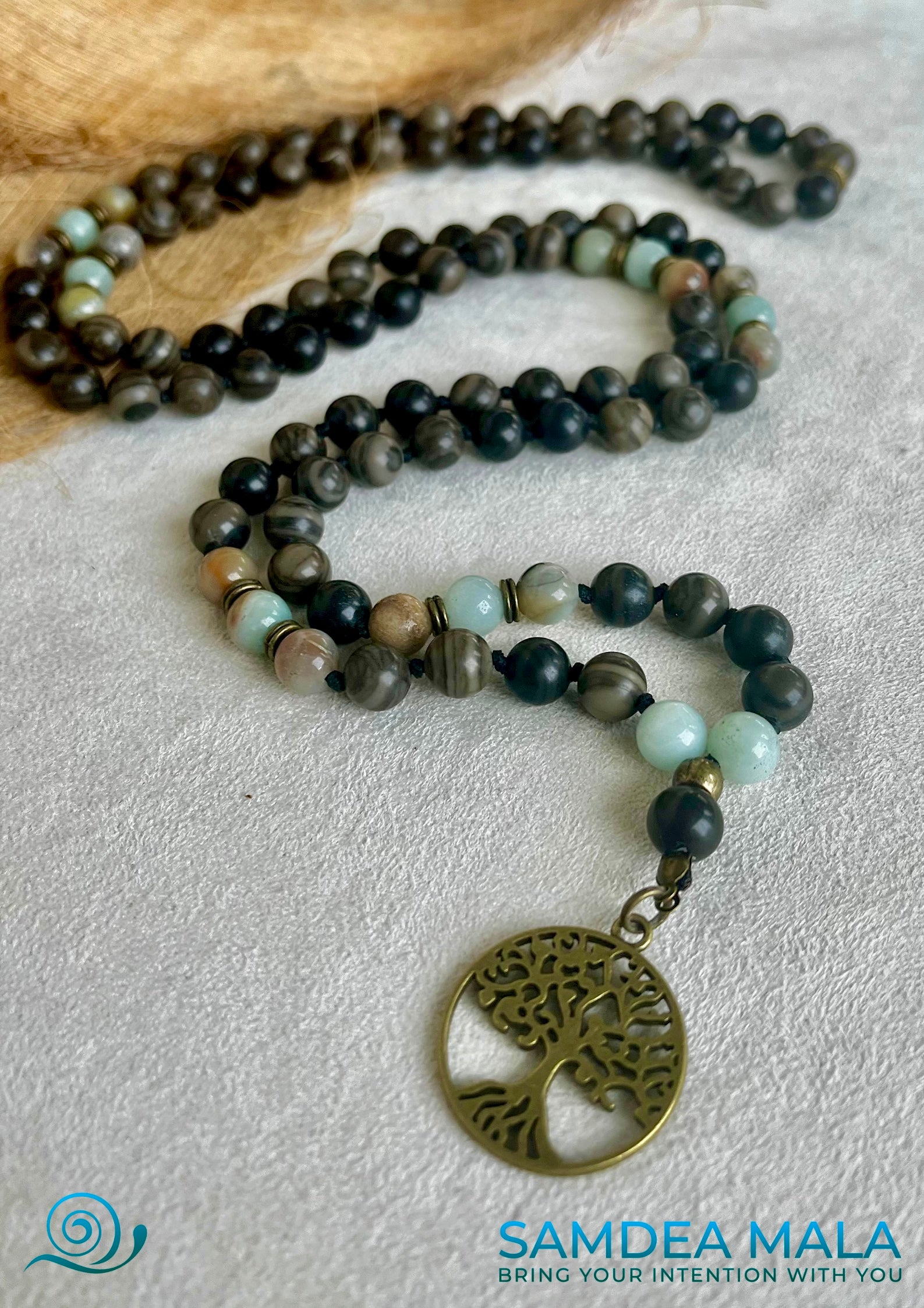 Samdea Mala – petrified wood and amazonite beads with grounding energy for man Mala necklace in natural petrified wood and soothing amazonite, 108 bead mala for spiritual clarity and emotional grounding