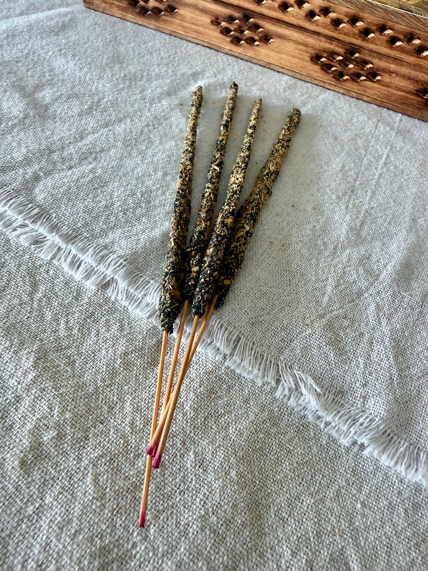 Raw Ritual: The Authentic Himalayan Smudge Stick - Pure Botanical Incense - Set of 8 (15 g) - Samdea Mala