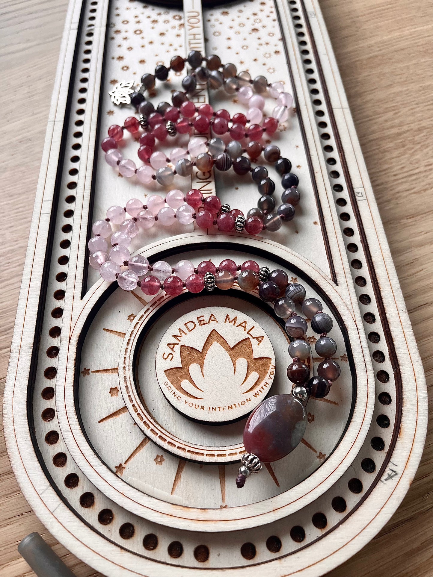 Samdea Workshop - Creating Your Mala Saronno april 5 9:30 - meditation bracelet, intention bracelets, custom mala, tibetan wrist mala, energy crystals bracelets, spiritual mala, bracelets with crystals, custom mala bracelet, natural gemstones bracelets - Samdea Mala