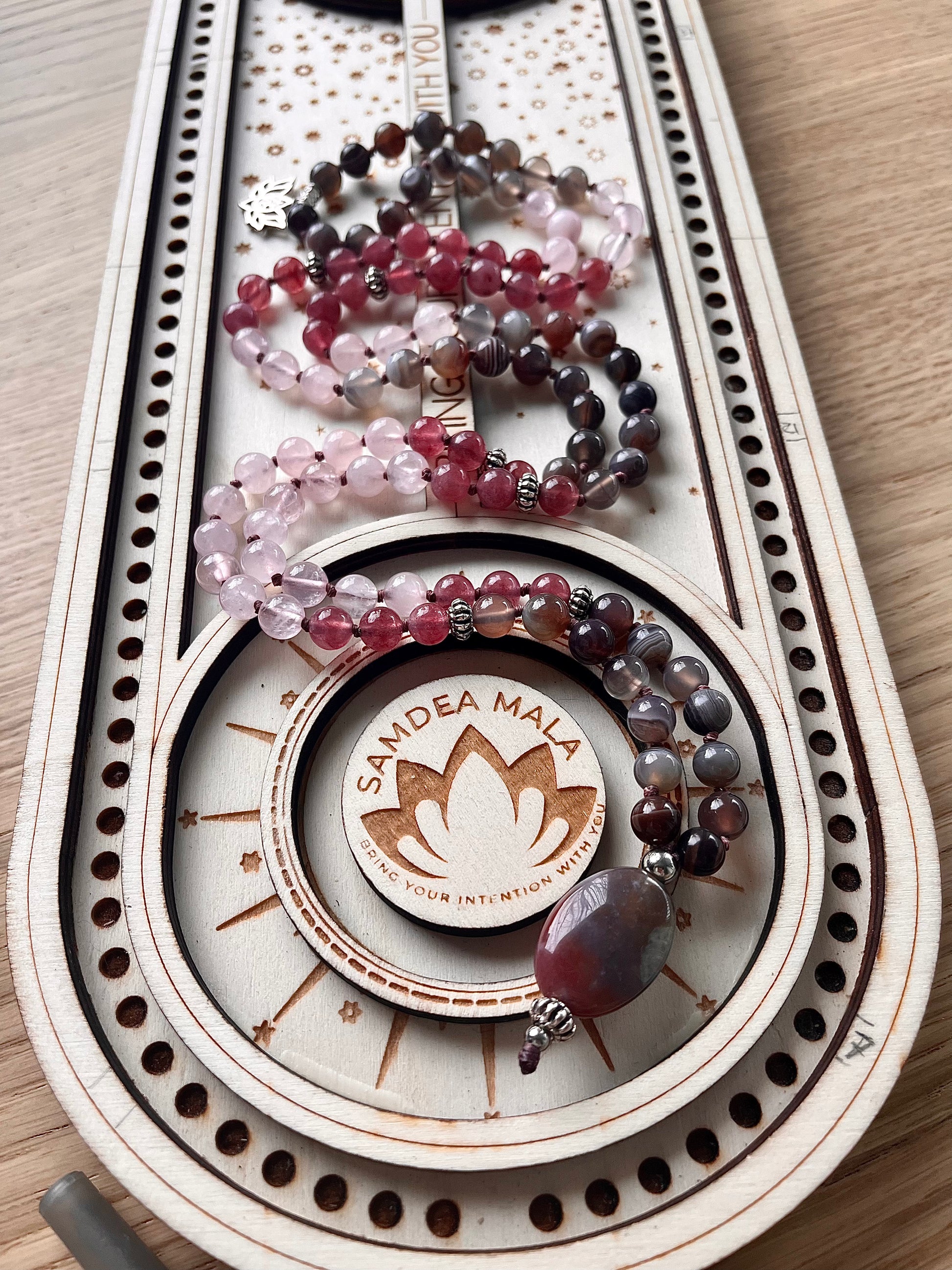 Samdea Workshop - Creating Your Mala Saronno april 5 9:30 - meditation bracelet, intention bracelets, custom mala, tibetan wrist mala, energy crystals bracelets, spiritual mala, bracelets with crystals, custom mala bracelet, natural gemstones bracelets - Samdea Mala