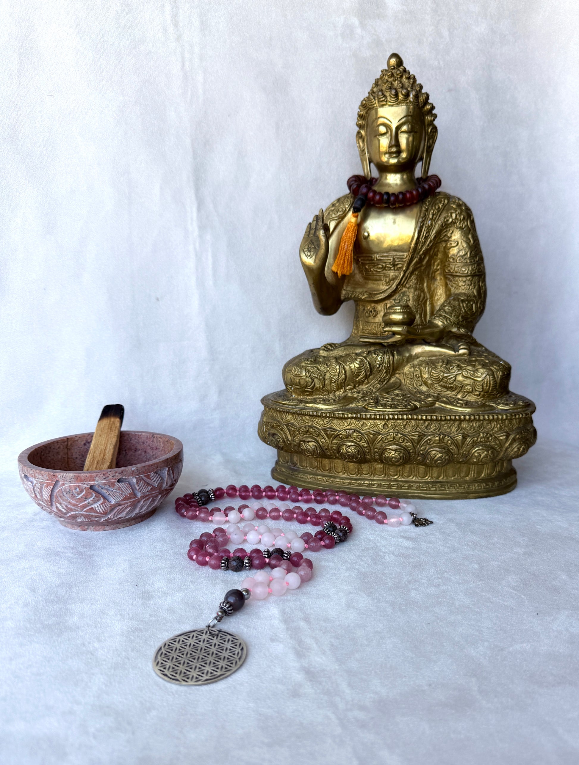Mala for meditation with rose quartz and strawberry quartz, and grounding obsidian – 108 beads for healing and self-love