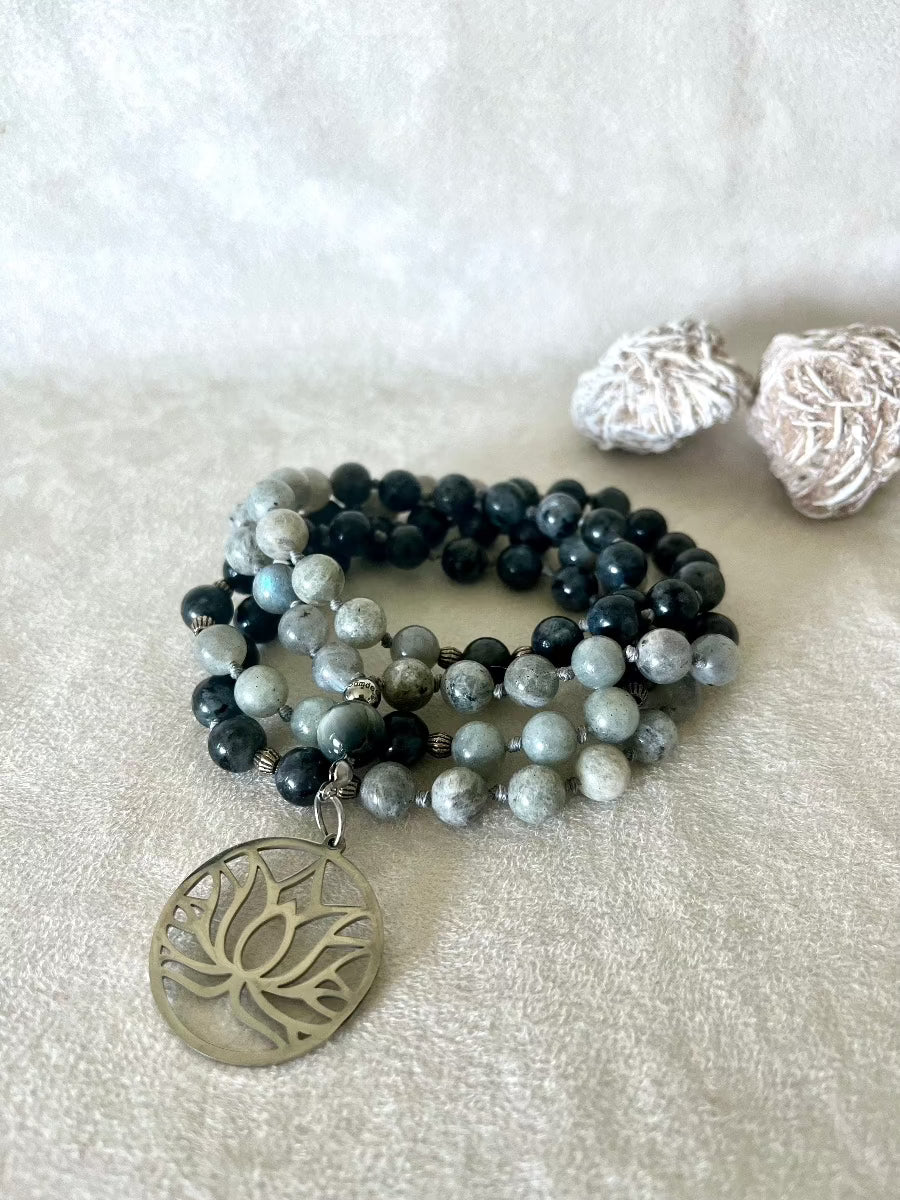 Mala, Short Mala or Mini Mala in Labradorite and Hawk Eye - meditation bracelet, intention bracelets, custom mala, tibetan wrist mala, energy crystals bracelets, spiritual mala, bracelets with crystals, custom mala bracelet, natural gemstones bracelets - Samdea Mala