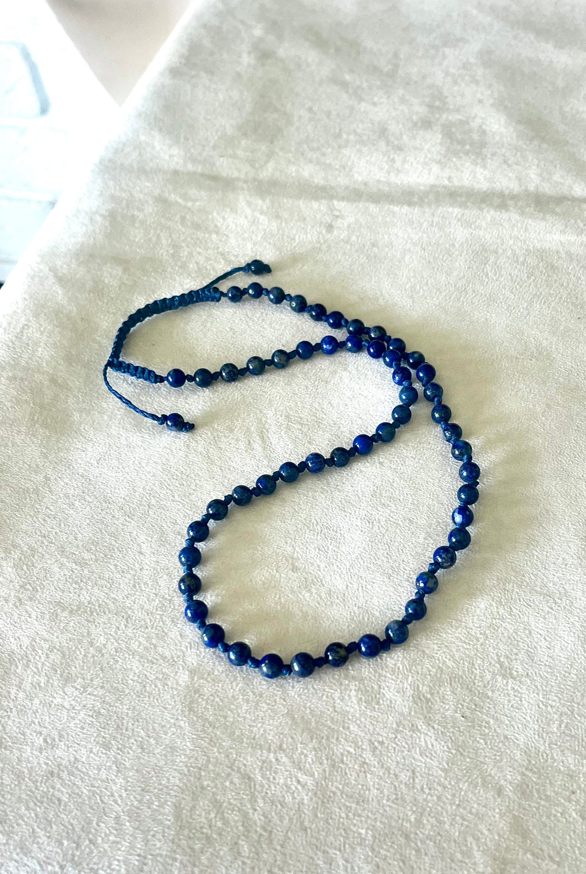 Samdea Mala – Lapis lazuli necklace for children, protective and calming