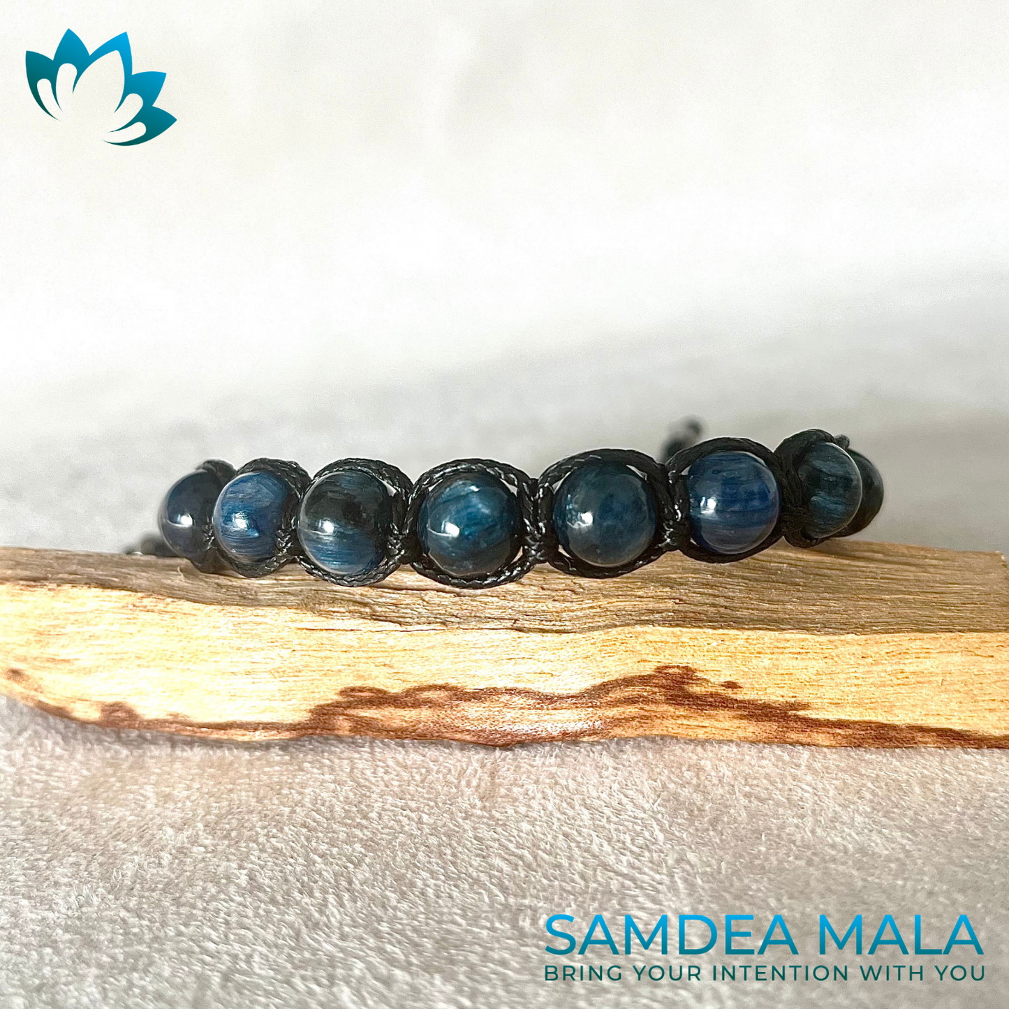 Tibetan Tamashii-Style Bracelet in Kyanite - Meditation Bracelet made of natural Kyanite beads with steel finish