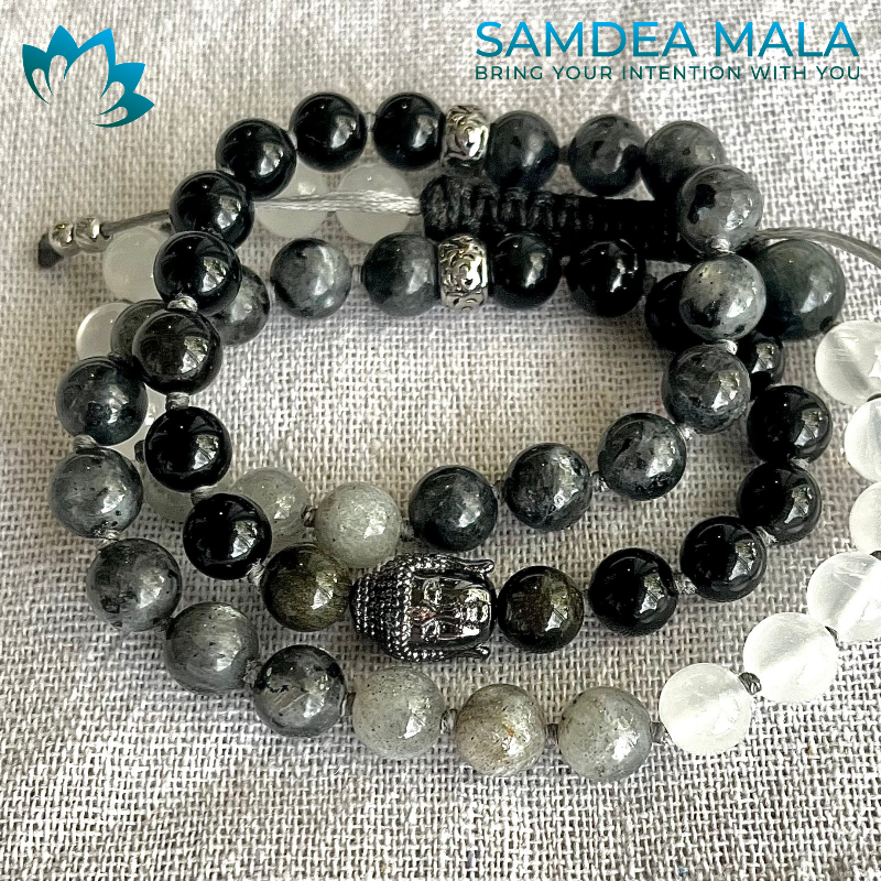 Half mala and three-round bracelet in obsidian, labradorite and selenite