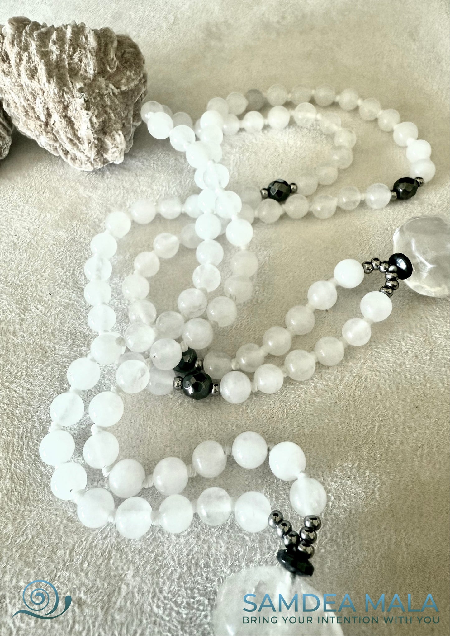 White Juzu, close up, with knot between beads. Japanese Buddhist Mala, buddhist japamala, juzu beads, nichiren juzu, buddhist prayer beads, prayer beads juzu, Nichiren prayer beads, buddhist juzu, japanese prayer beads, handmade juzu, jbuddhist mala, Nam Myoho Renge Kyo