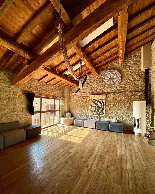 d-ENTRO - ritiro olistico, ritiro psicologia Italia, ritiro Yoga, retreat Italia,  crescita personale, yoga, breathwork, meditazione, psicologia, Coaching Olistico, incontro con l'inconscio, benessere mentale - Entropic Brain