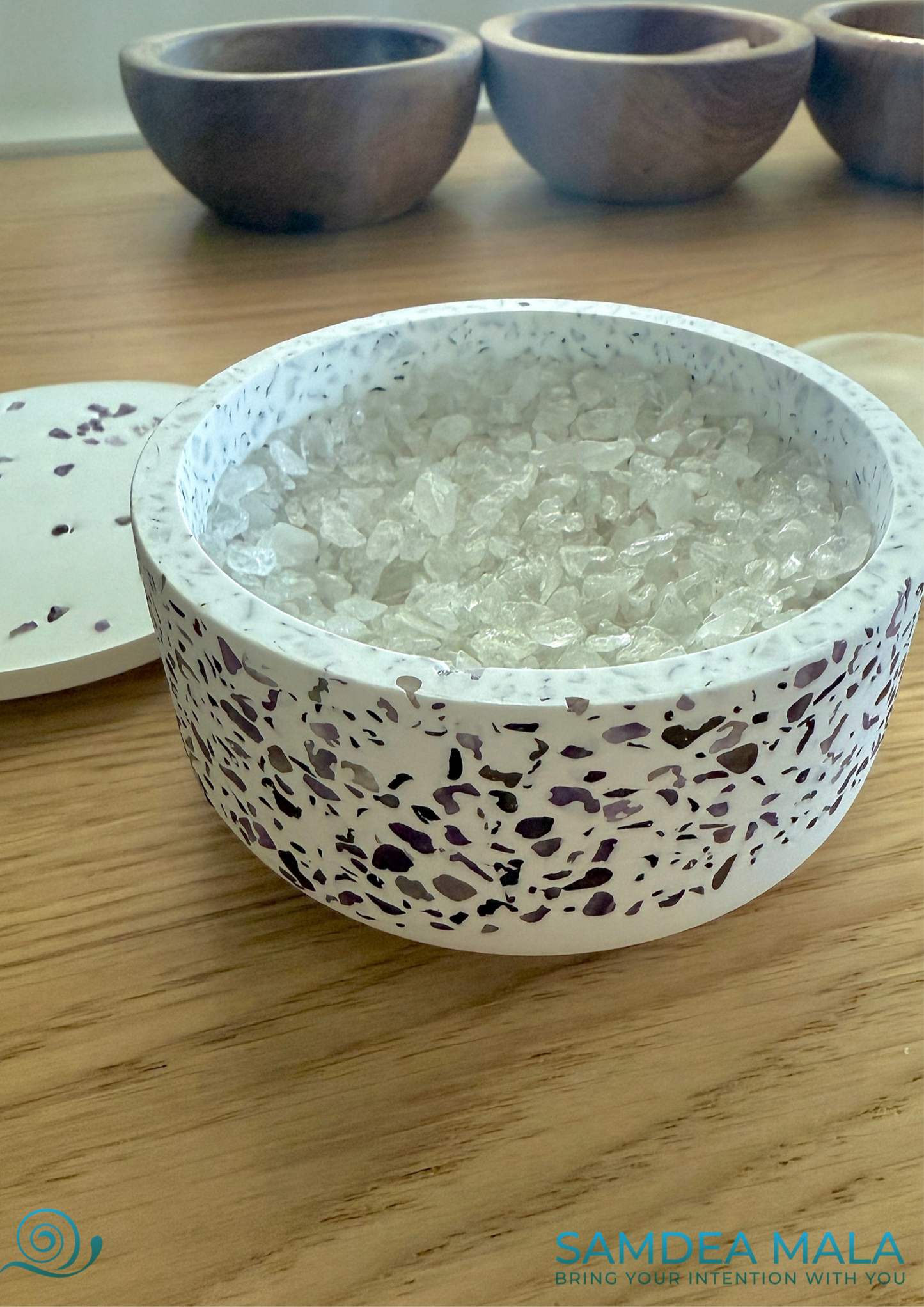 Amethyst and quartz crystal bowl for recharging spiritual jewelry and bracelets