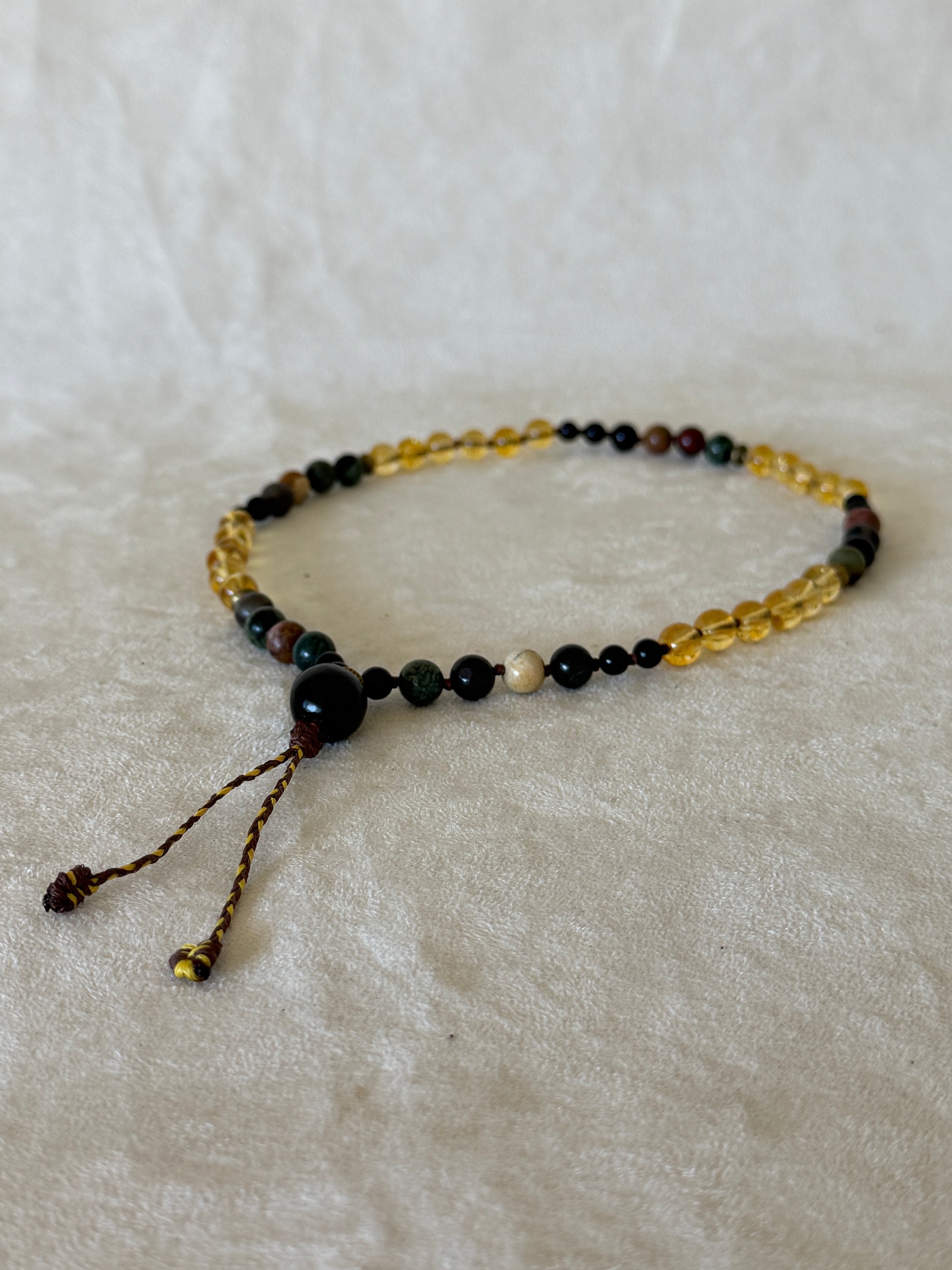 Breathwork Handmade adjustable Pause Breathing Mala with natural gemstone beads, designed to guide a 4–2–6 breathing practice through touch without the need to count.