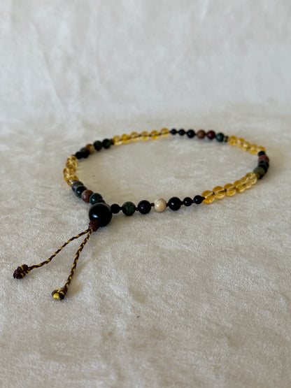 Breathwork Handmade adjustable Pause Breathing Mala with natural gemstone beads, designed to guide a 4–2–6 breathing practice through touch without the need to count.