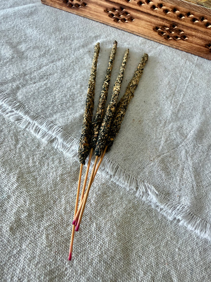 Raw Ritual: l'autentico bastoncino di incenso himalayano - Incenso botanico puro - Set da 8 (15 g) 