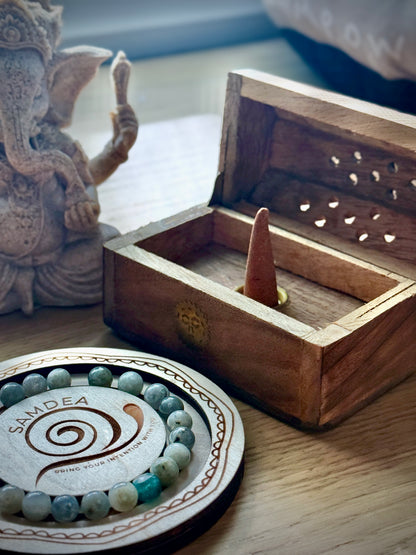 Indian-Style Incense Cones (8 pcs) - Assorted Fragrances for Meditation, Relaxation and Ritual - Cones for Meditation, Relaxation and Ritual - Samdea Mala