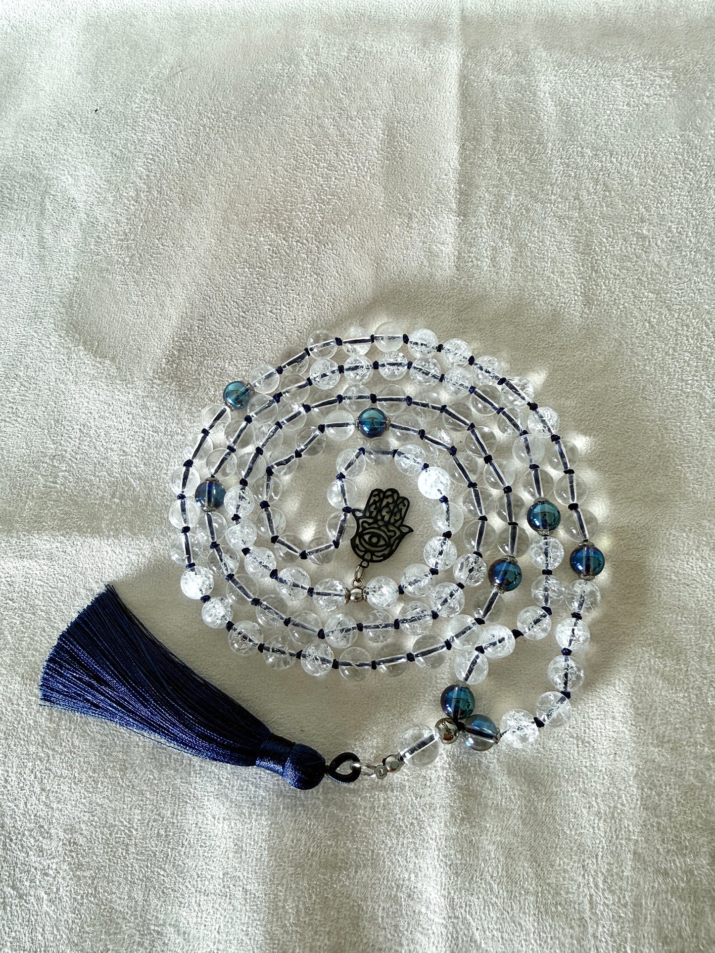 Collana Mala in Quarzo Ialino, Perline Aqua Aura, 108 Perline da Preghiera Meditative, Ciondolo Hamsa