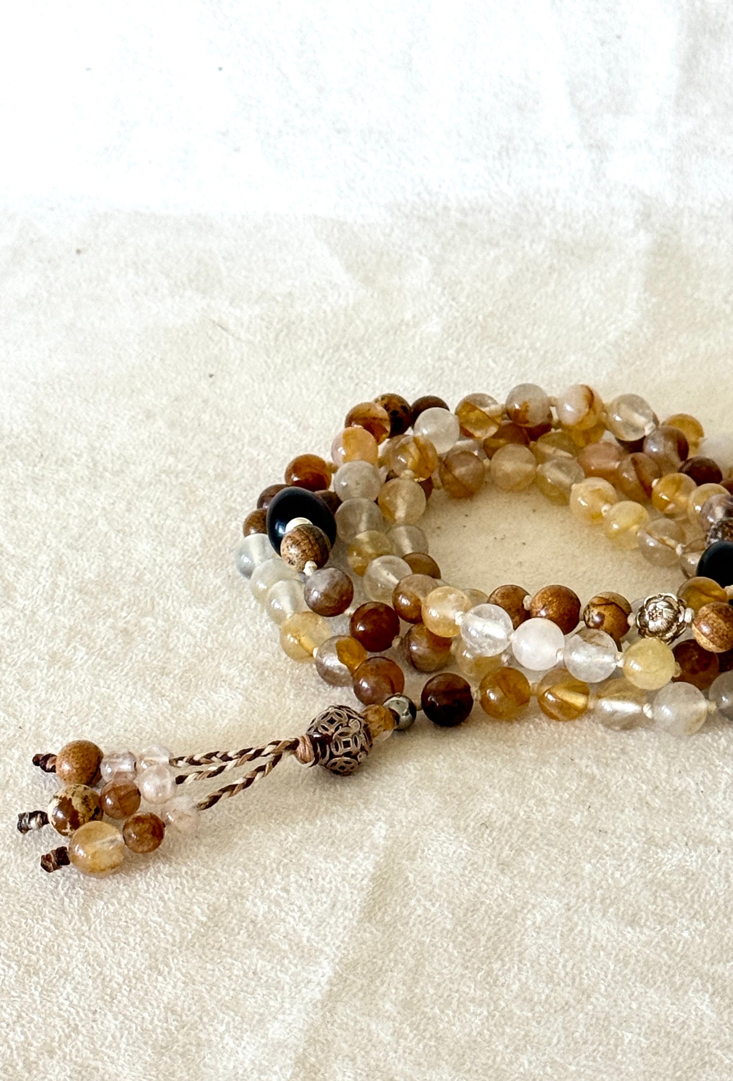 King Boliuli Mala – Hematoid Quartz, Sand Jasper & Soapberry Seeds