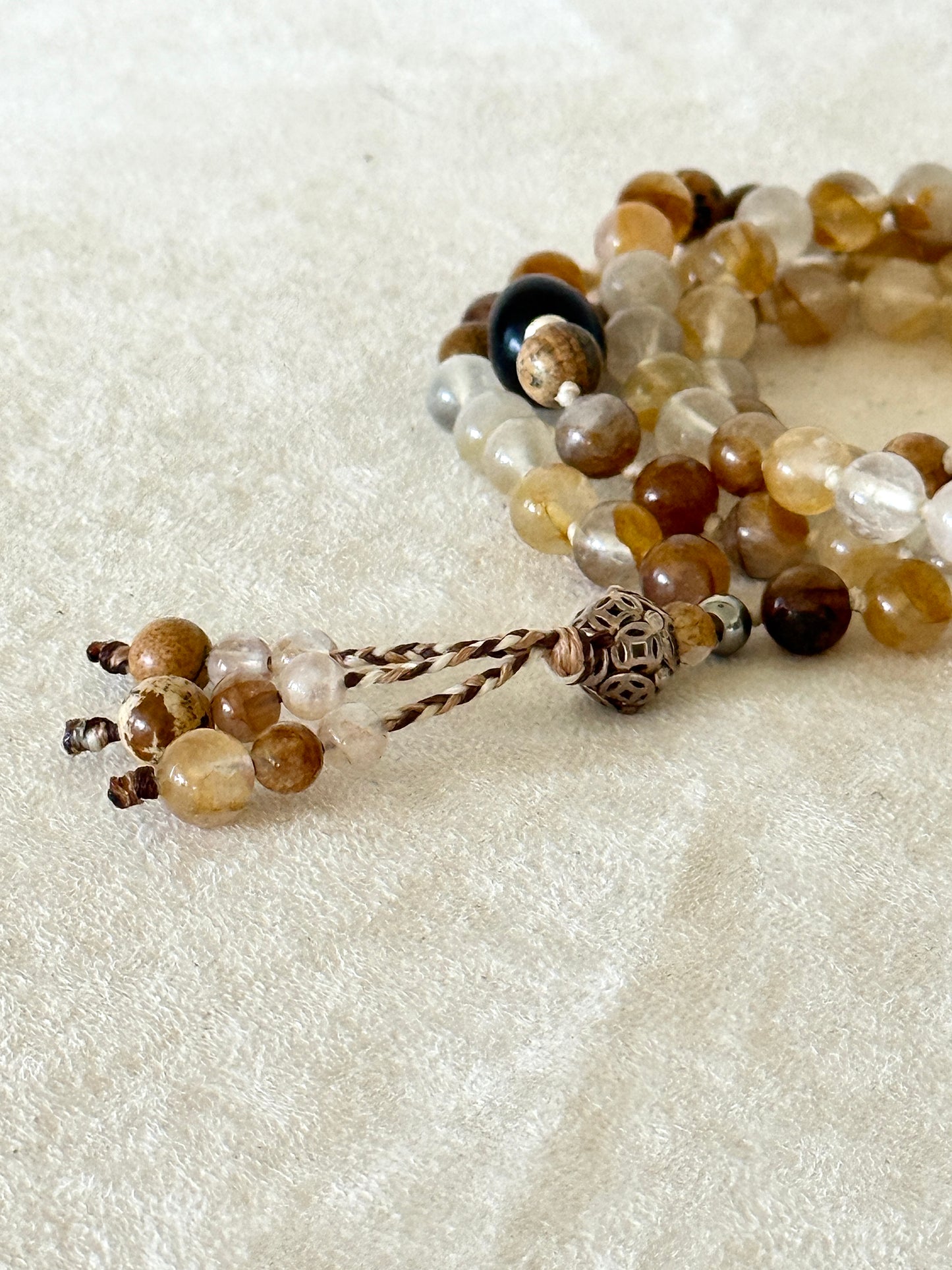 King Boliuli Mala – Hematoid Quartz, Sand Jasper & Soapberry Seeds