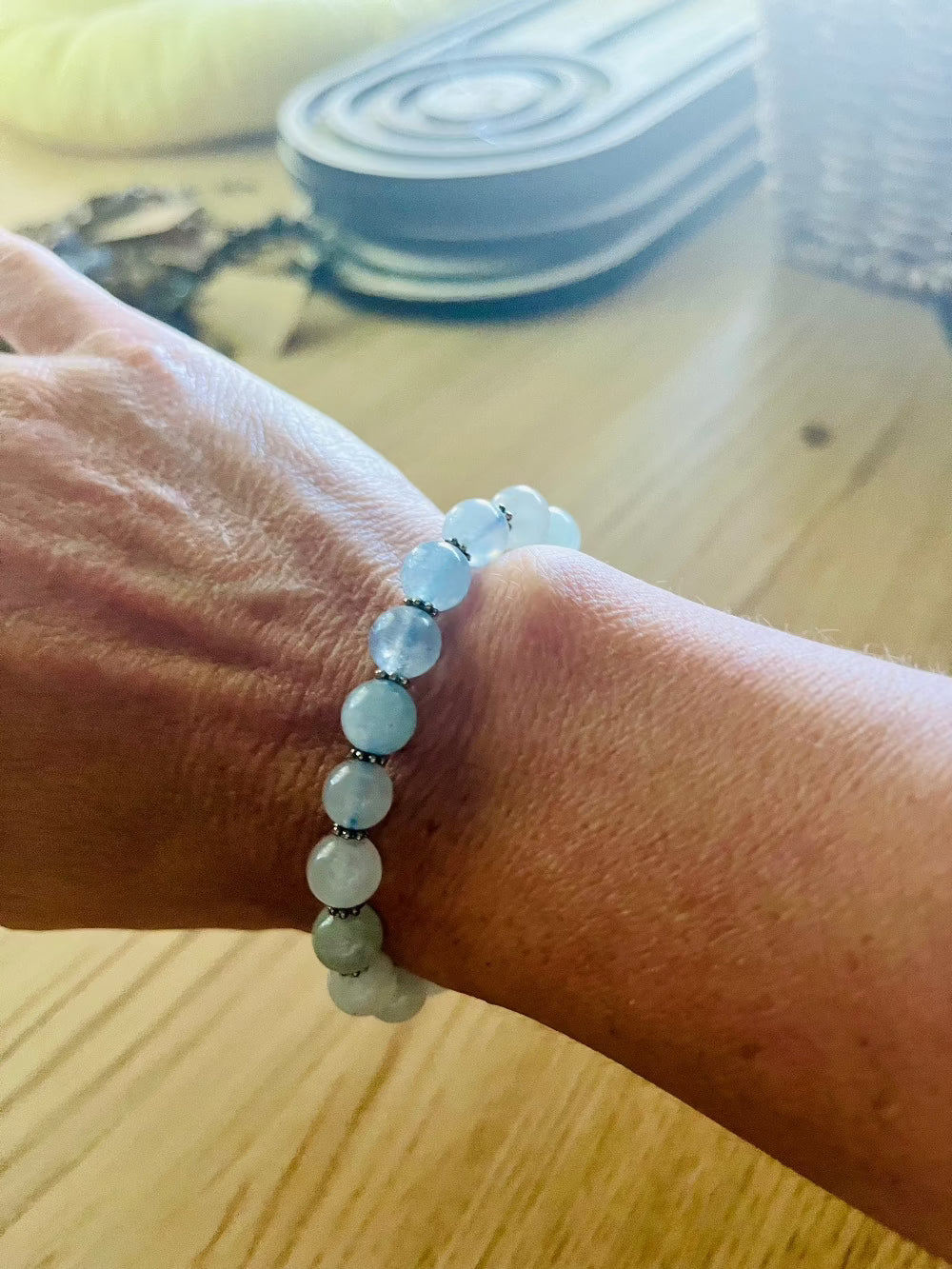 Knotted Bracelet in Aquamarine - meditation bracelet, intention bracelets, custom mala, tibetan wrist mala, energy crystals bracelets, spiritual mala, bracelets with crystals, custom mala bracelet, natural gemstones bracelets - Samdea Mala