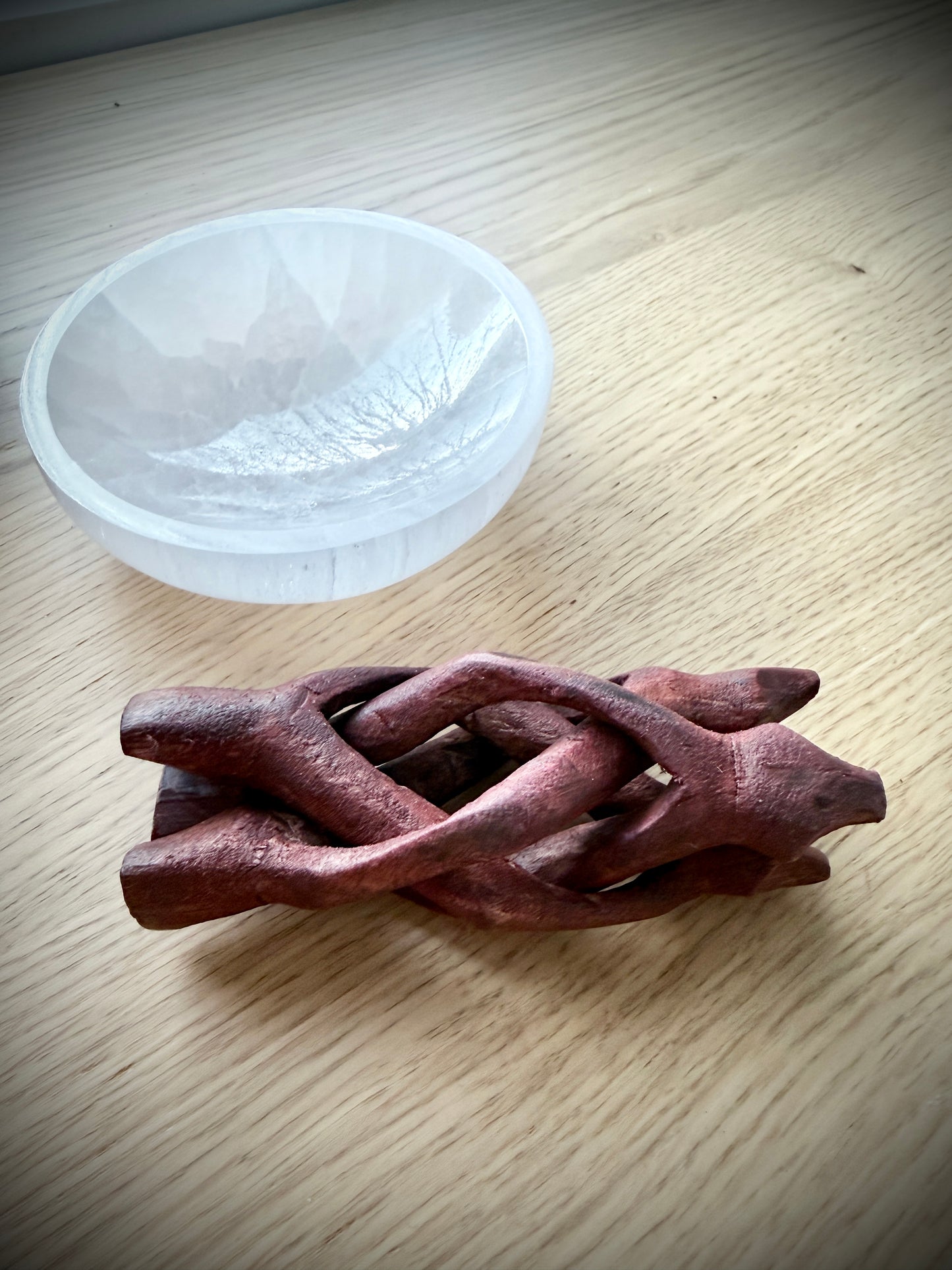 Crystal Cleansing Selenite Bowl – 4" Smudge Dish for Gemstone Purification - Samdea Mala