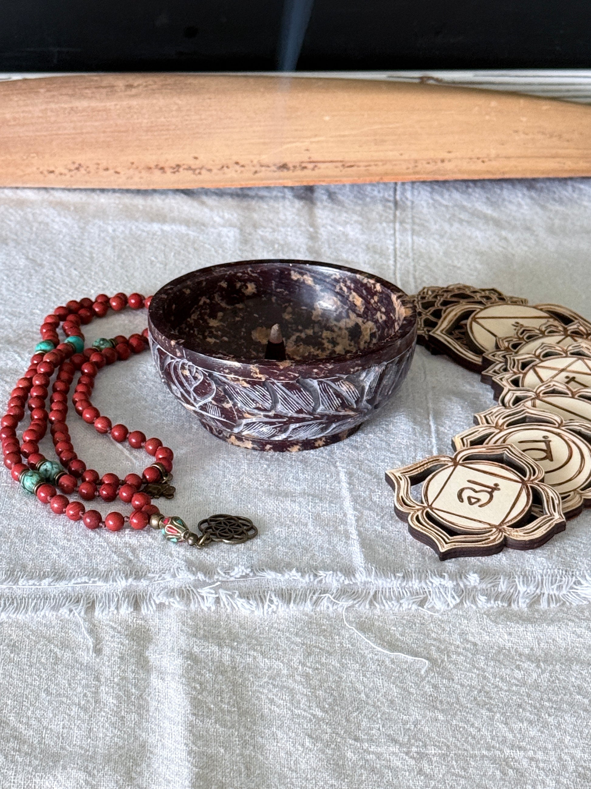 Soapstone Smudge Bowl – Hand Carved Incense Burner for Cleansing, Meditation & Blessing Rituals (4 inch) - Samdea Mala