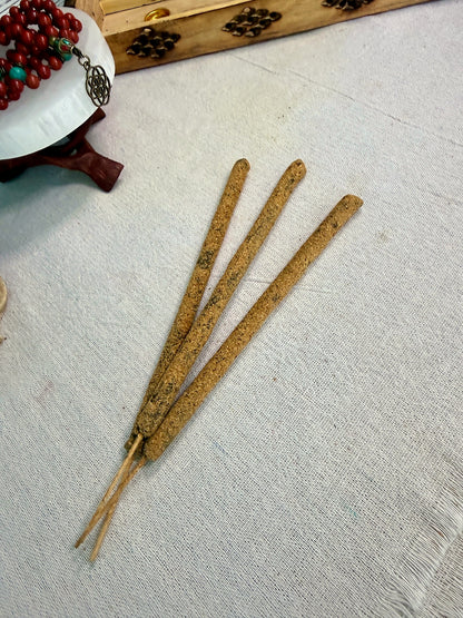 Masala Plant-based artisan hand-rolled in India, natural non-toxic ingredients. Resin rolled incense stick texture detail showing herbal blend and artisan hand rolled Nag Champa tradition