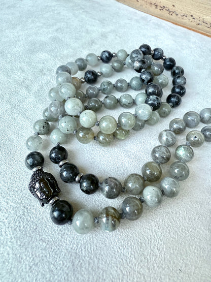 Labradorite mala for intuition and energetic protection, spiritual jewelry for mindfulness