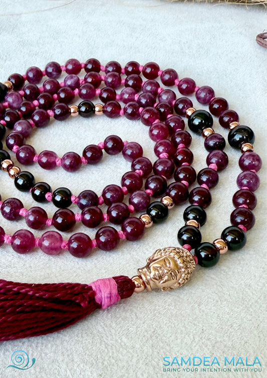 Samdea Mala – Mini garnet mala necklace with silver Buddha charm, perfect for spiritual grounding and intention