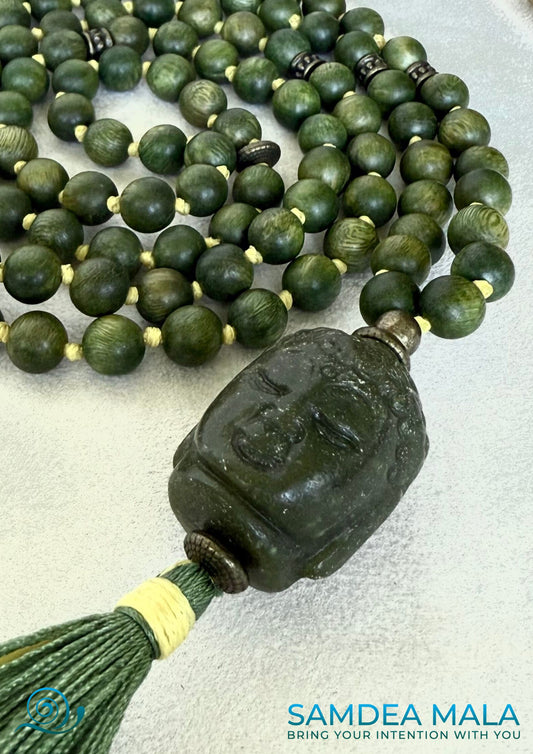 Close-up Sandalwood Mala Beads with Jade Buddha Pendant – Samdea Mala