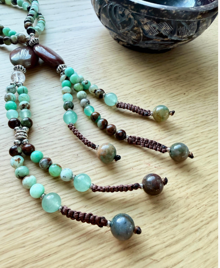 Handmade tassels on green chrysoprase SGI Nichiren juzu
