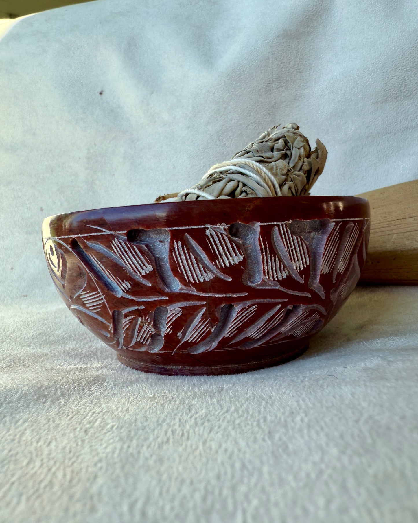 Soapstone Smudge Bowl 4 inch – carved incense burner for cleansing rituals