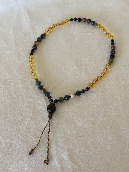Breathwork Handmade adjustable Pause Breathing Mala with natural gemstone beads, designed to guide a 4–2–6 breathing practice through touch without the need to count.