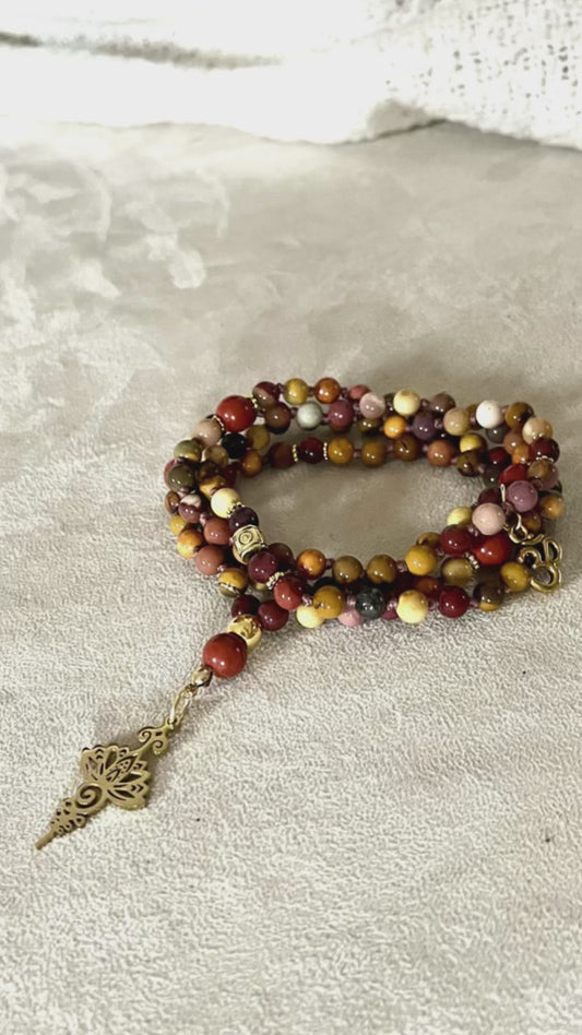 Mala in Mookaite and Red Jasper -, custom mala, spiritual mala, here and now, presence, personal grow - Samdea Mala 
