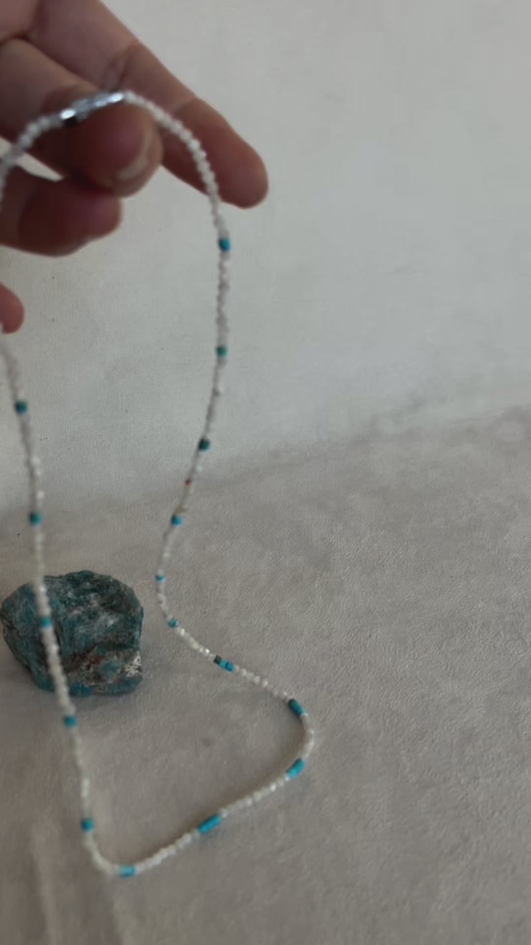 Video Choker necklace in Natural Turquoise and Rainbow Moonstone - Samdea Mala - real turquoise