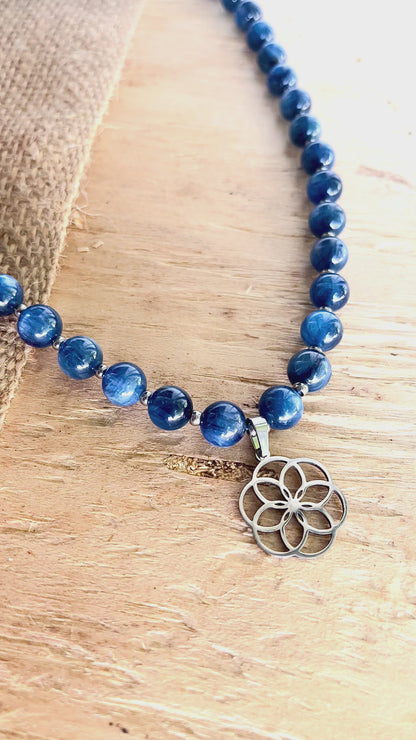 Collana personalizzata con pietre naturali – Gioiello spirituale artigianale